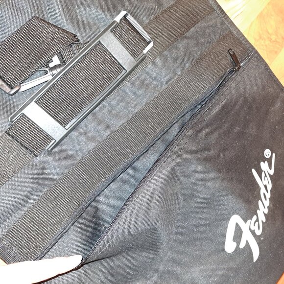 Fender® Guitar Carry Case Gig Bag Black,Soft Shell - Picture 6 of 12